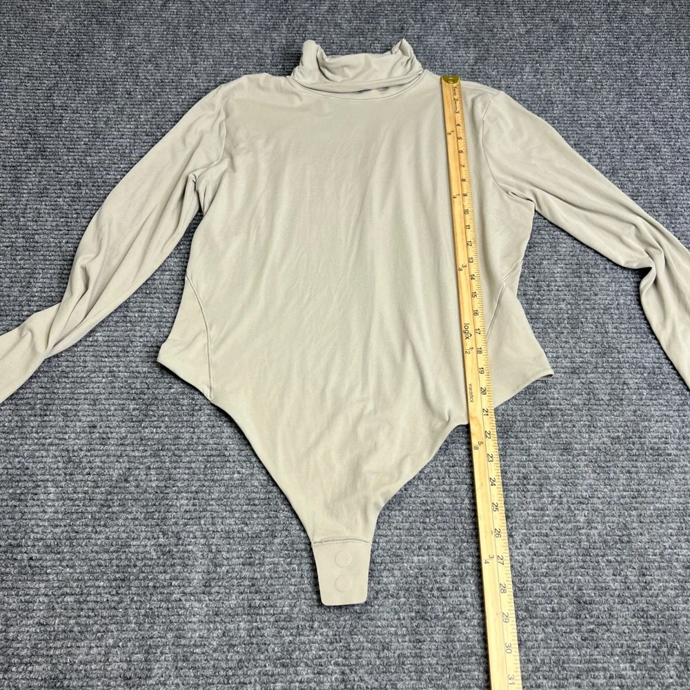 Lululemon Wundermost Ultra Soft Nulu Turtleneck Bodysuit Beige XL Long Sleeve